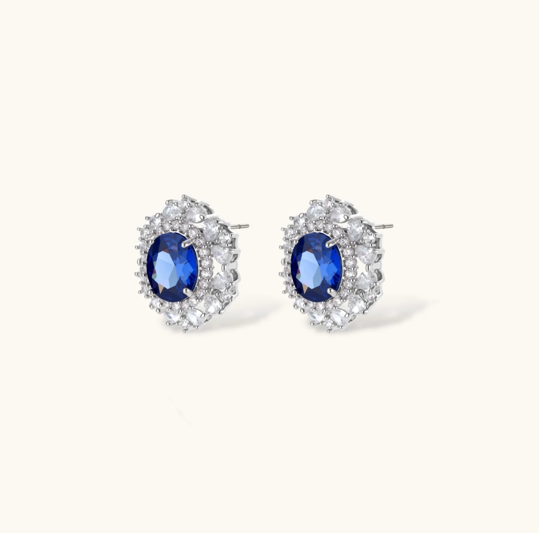 ALAERE Royal Sapphire Halo Pendant Set