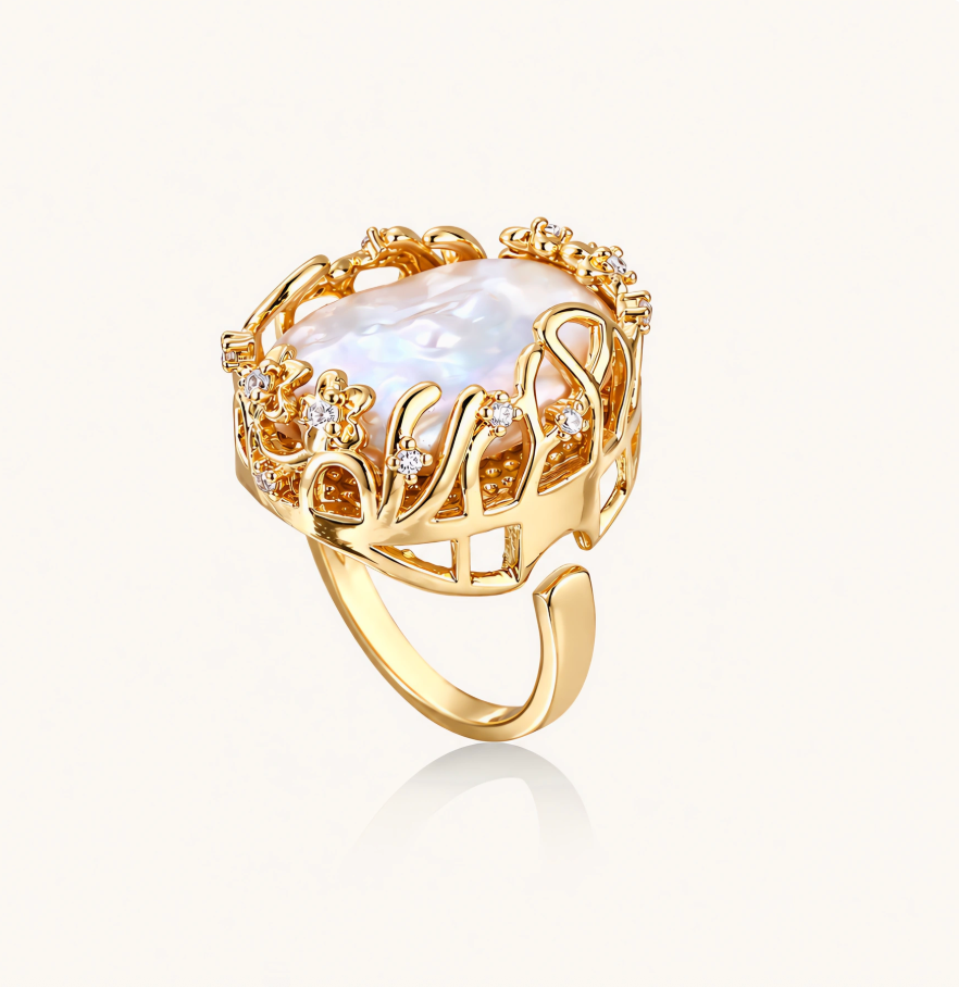 ALAERE Pearl Crown Ring